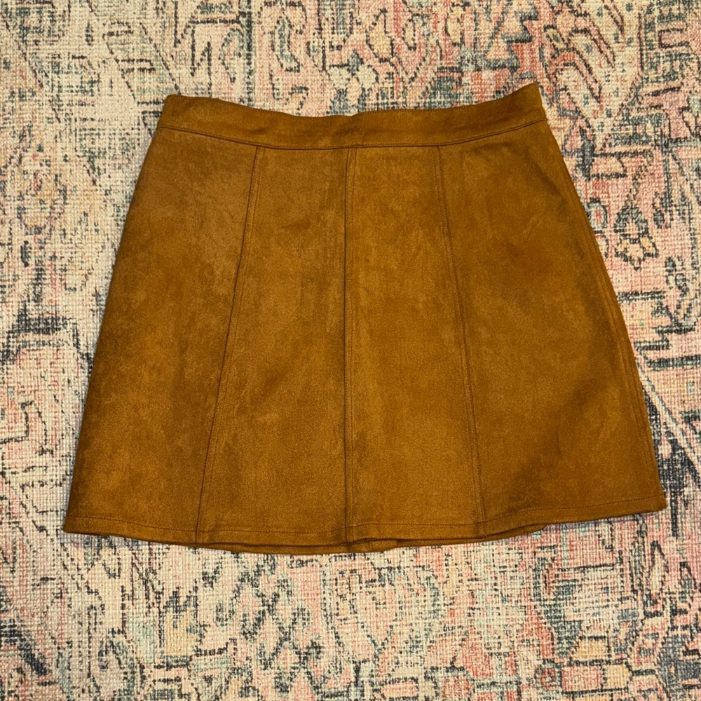 Stylish Button-Front Mini Skirt in Brown - Picture 3 of 3